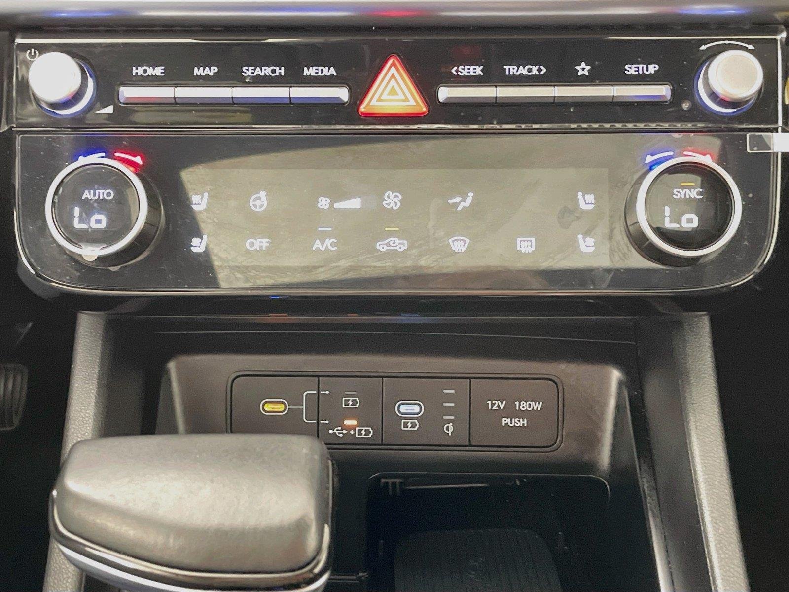 2025 Hyundai Santa Cruz Limited - Photo 20