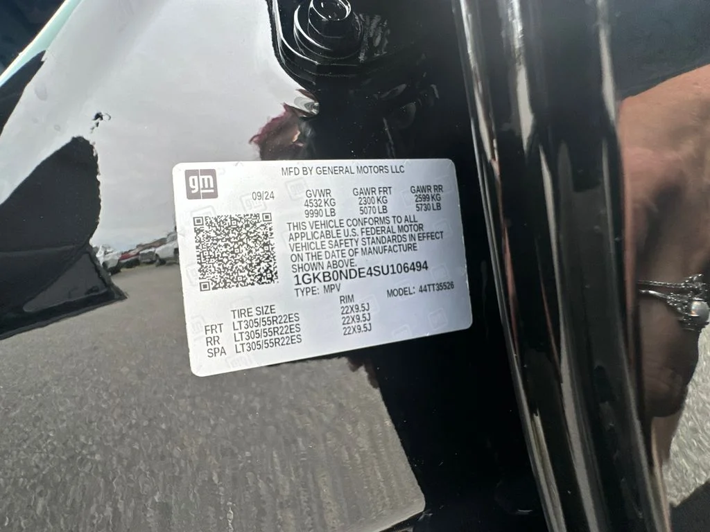 Used 2025 Black GMC 2X image 34