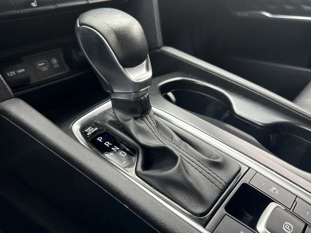 Certified Used 2019 Silver Hyundai SEL Plus image 7