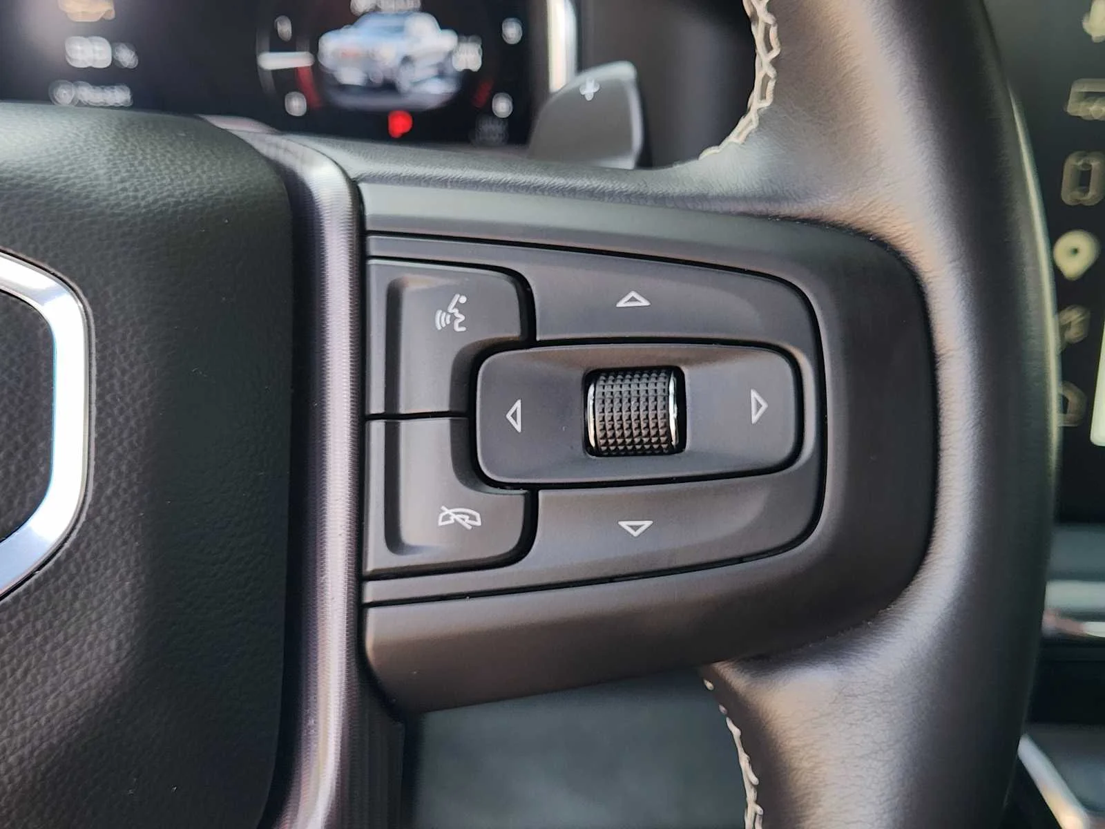 Used 2025 Sterling Metallic GMC Denali Ultimate image 27