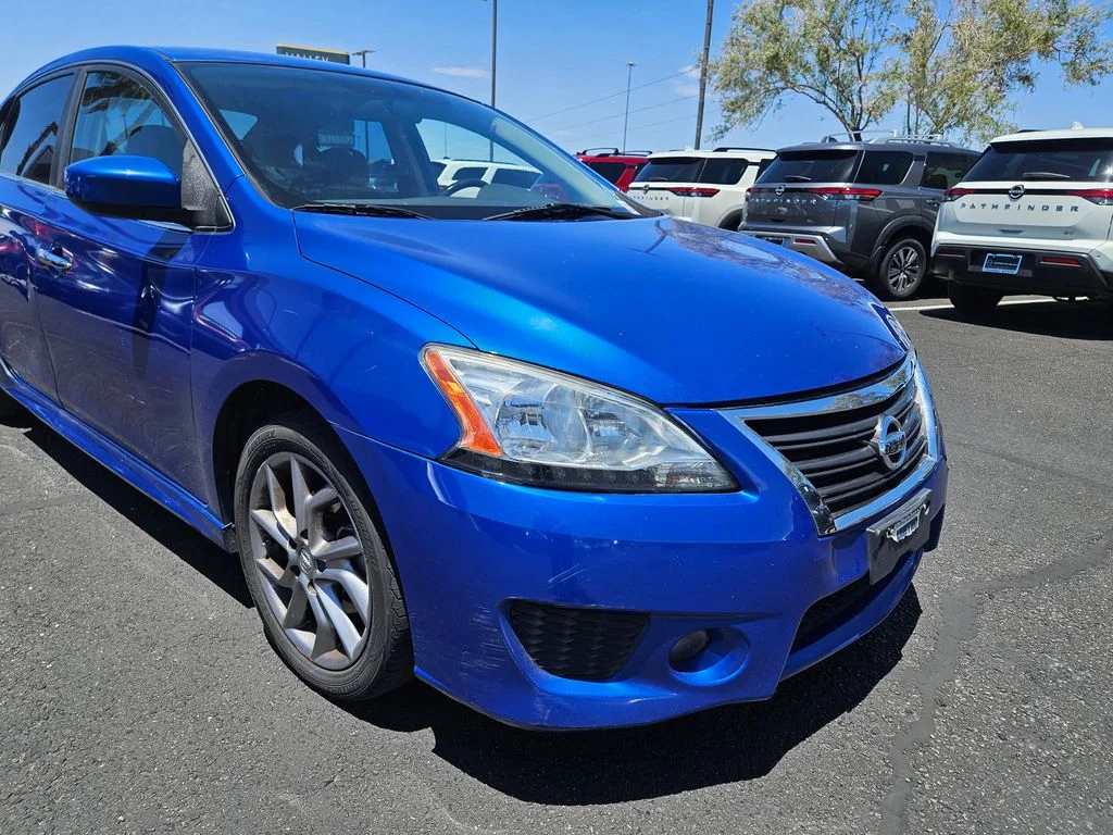 Used 2014  Nissan SV image 3
