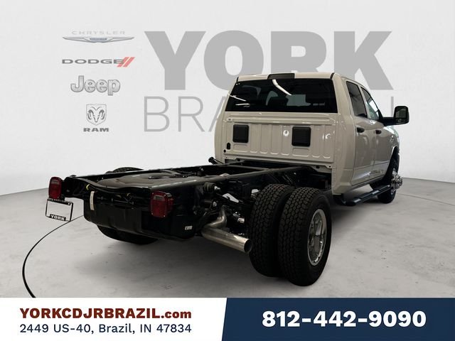 New 2026 Bright White Clear-Coat Exterior Paint RAM Tradesman image 5