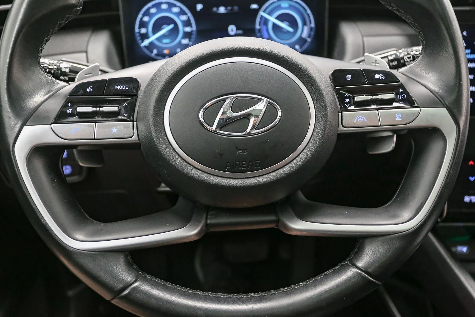 Used 2023 Amazon Gray Hyundai SEL Convenience image 39