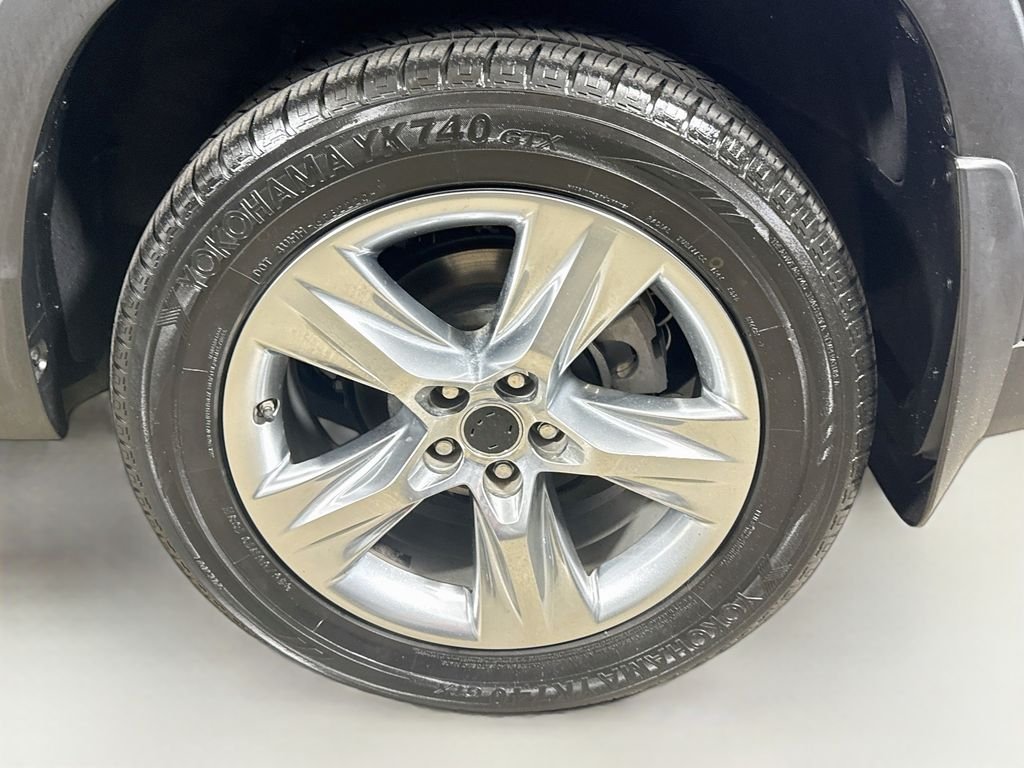 Used 2019 Midnight Black Metallic Toyota Hybrid Limited image 9