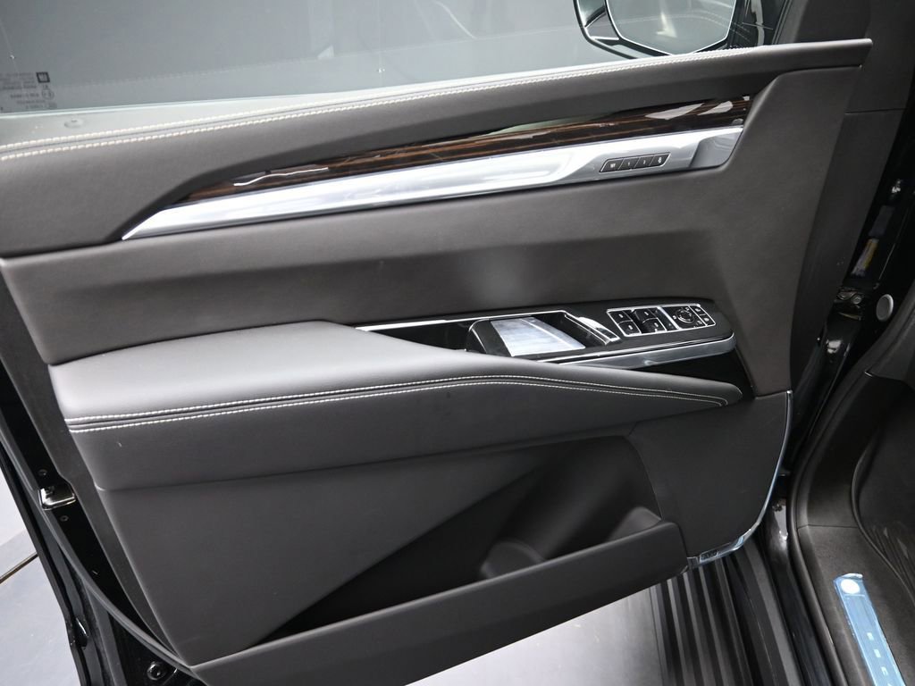 2025 Cadillac Escalade Premium Luxury - Photo 9