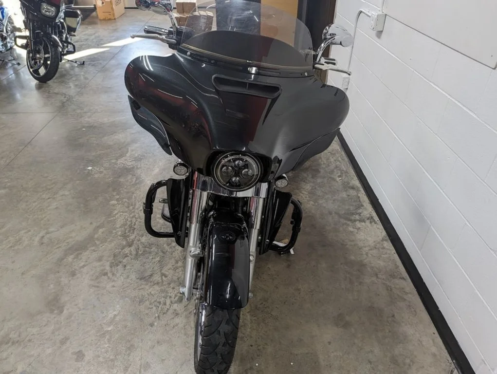 Certified Used 2018 BLACK TEMPEST Harley-Davidson®  image 3