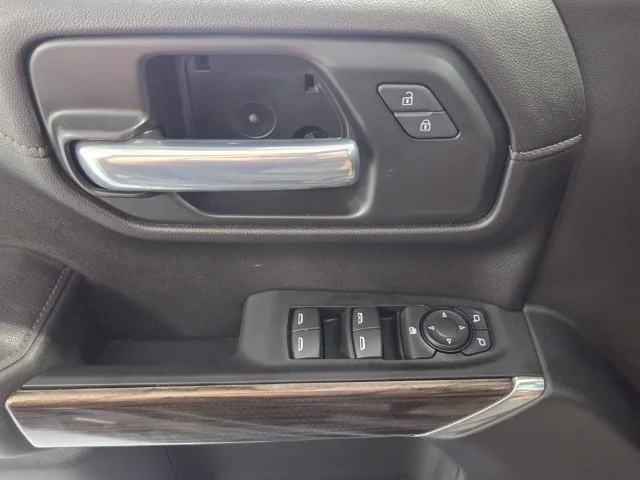 Used 2021 Brown Chevrolet LT image 32