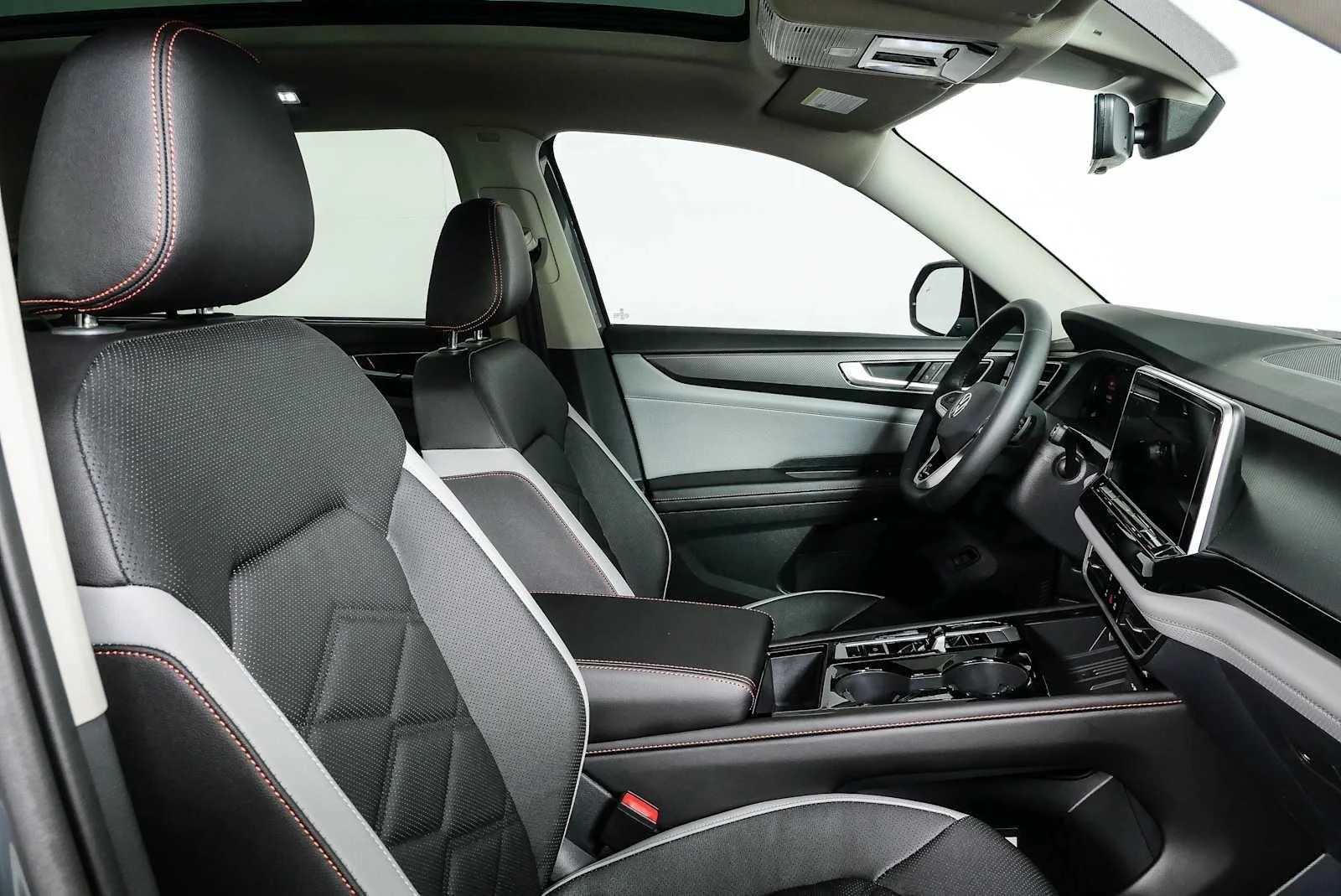 New 2026 Pure Gray Volkswagen 2.0T Peak Edition image 22