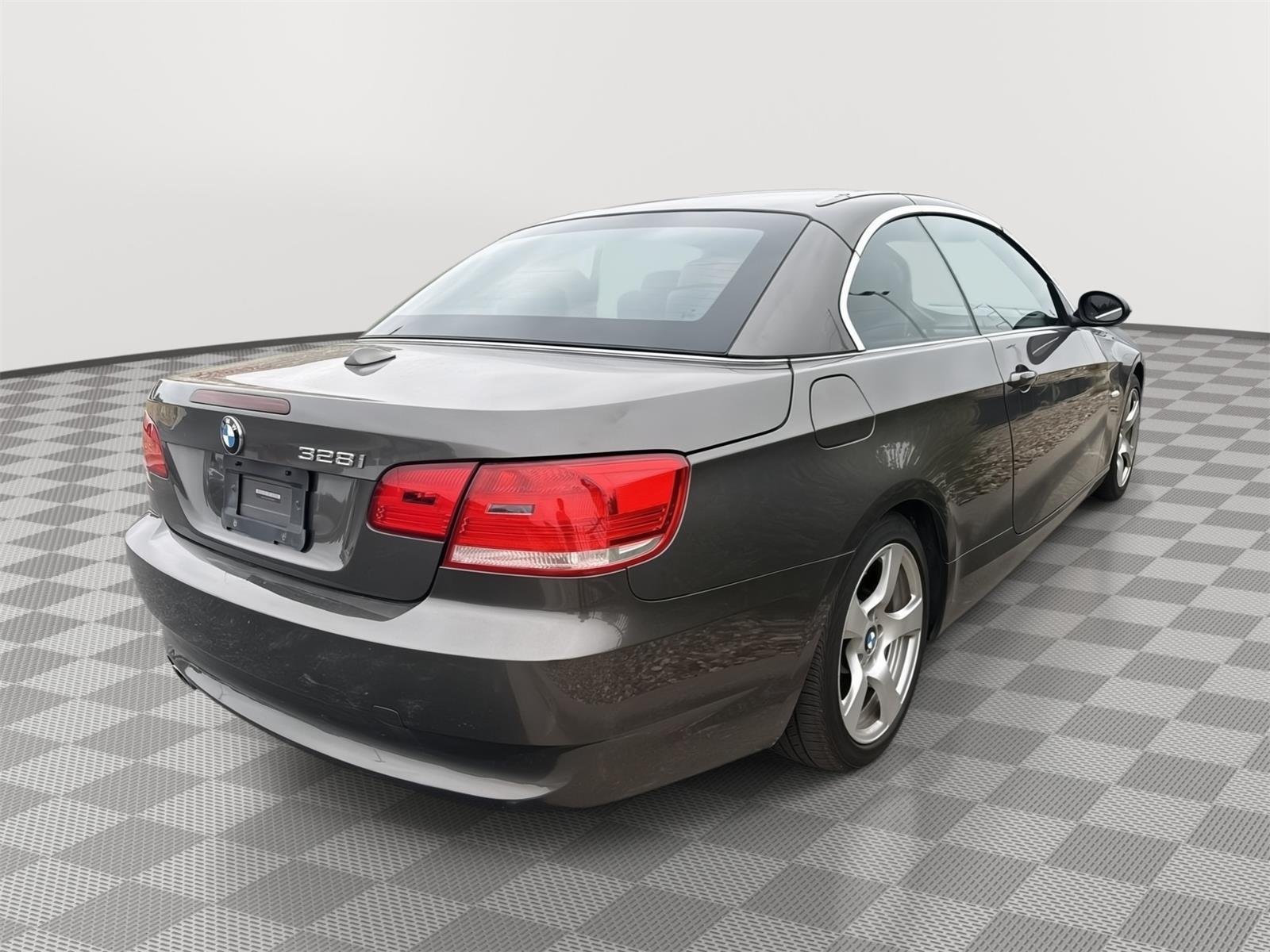 Used 2009 Mojave Metallic BMW 328i image 4