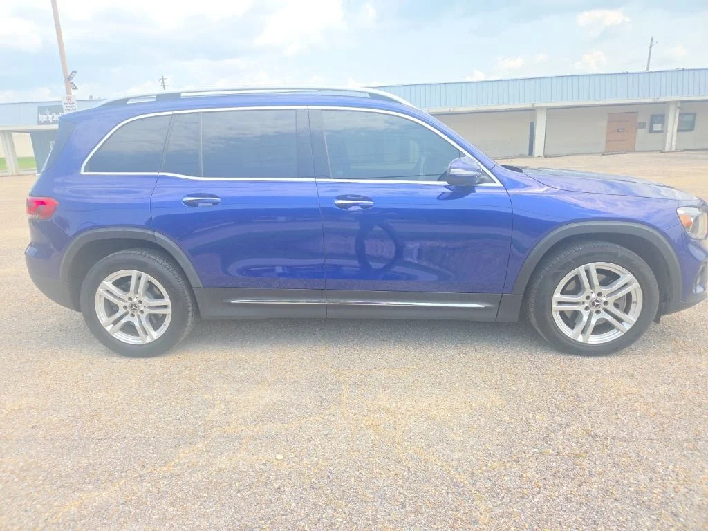Certified Used 2020  Mercedes-Benz GLB 250 image 12