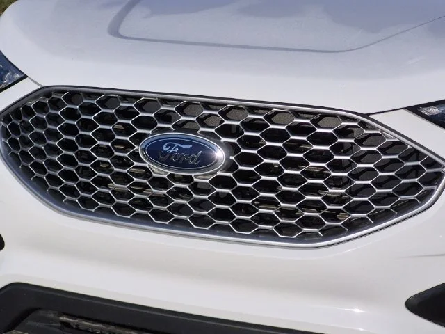Used 2024 White Ford SEL image 36