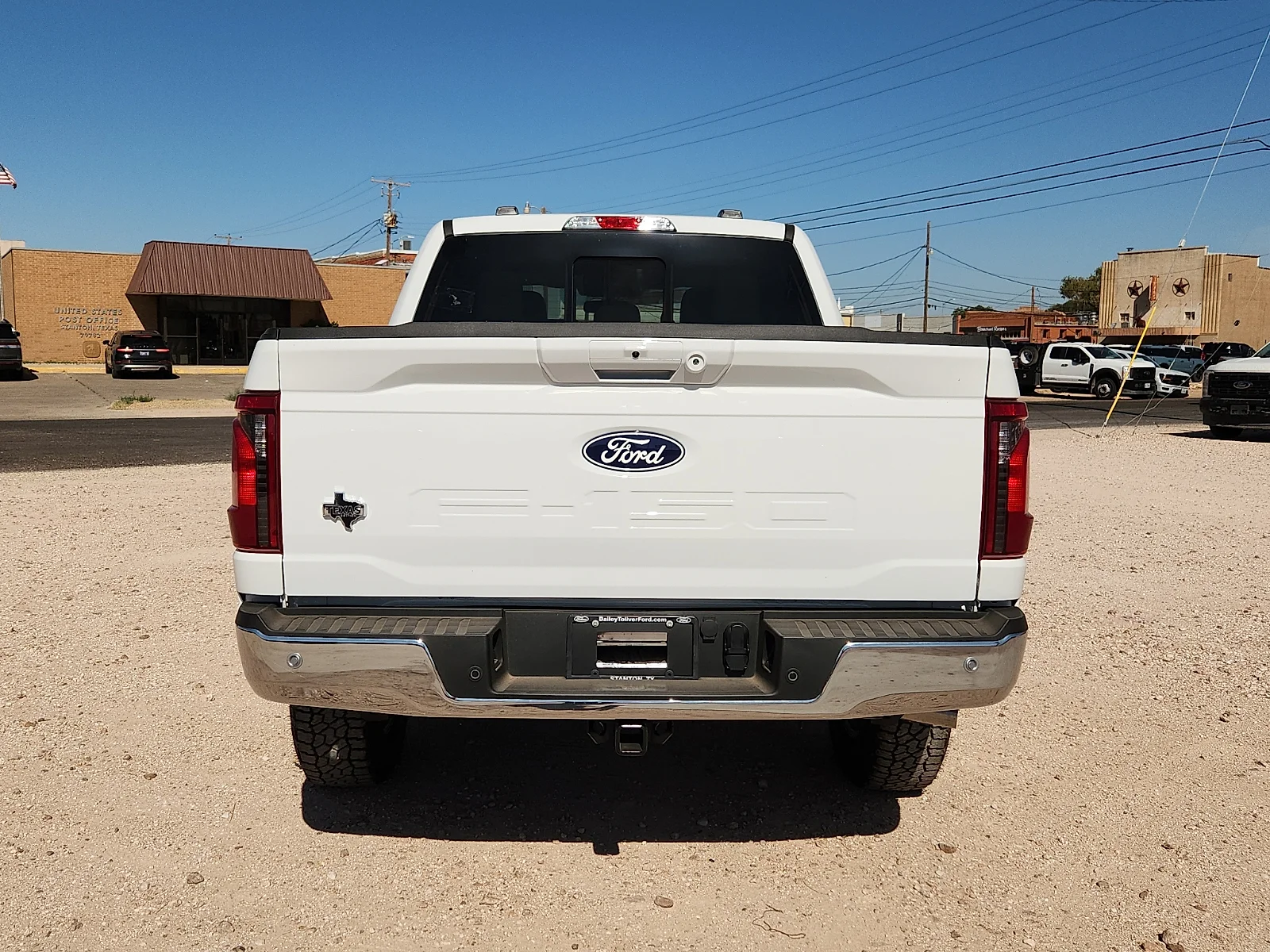 New 2026 Oxford White Ford XLT image 6