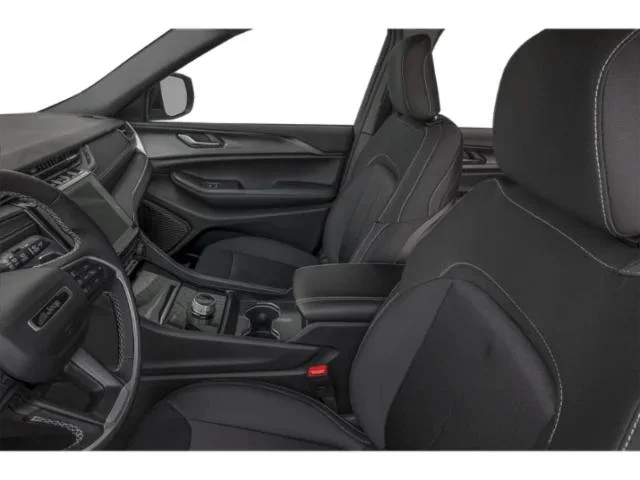 New 2025 Baltic Gray Metallic Clear-Coat Exterior Paint Jeep Laredo X image 6