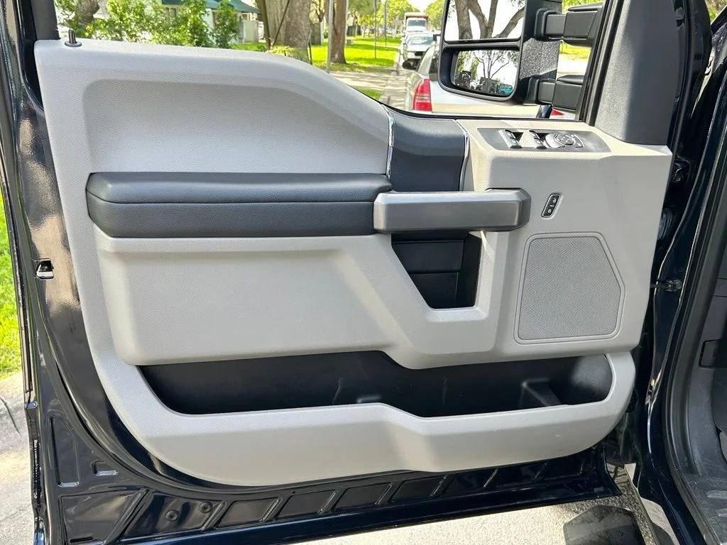 Certified Used 2022 Blue Ford XLT image 29