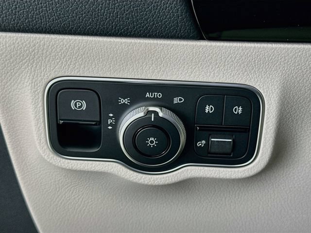 New 2026 Cirrus Silver Metallic Mercedes-Benz GLA 250 image 40