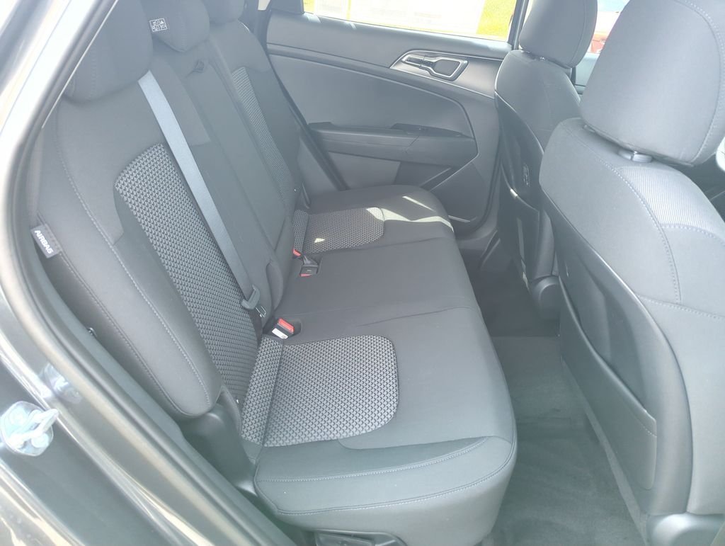 New 2027 Gravity Gray Kia S image 31