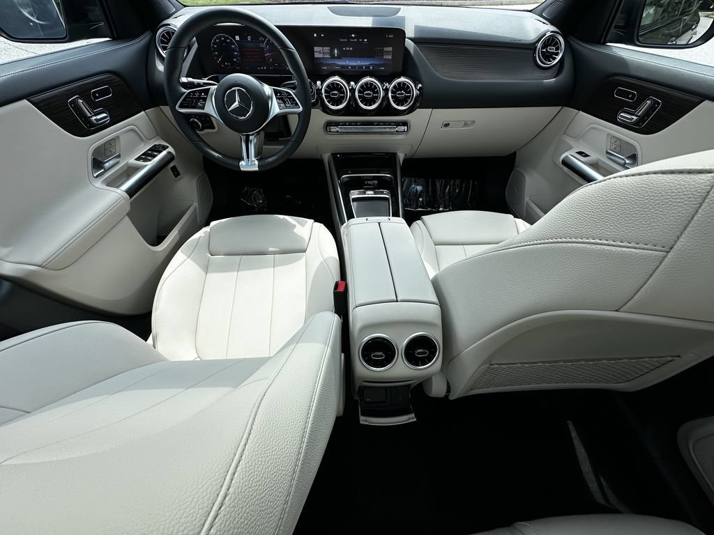 New 2026 Mountain Grey Metallic Mercedes-Benz GLA 250 image 64