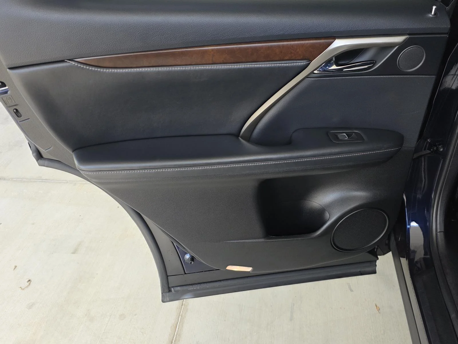 Certified Used 2022 Mica Lexus 350 image 34