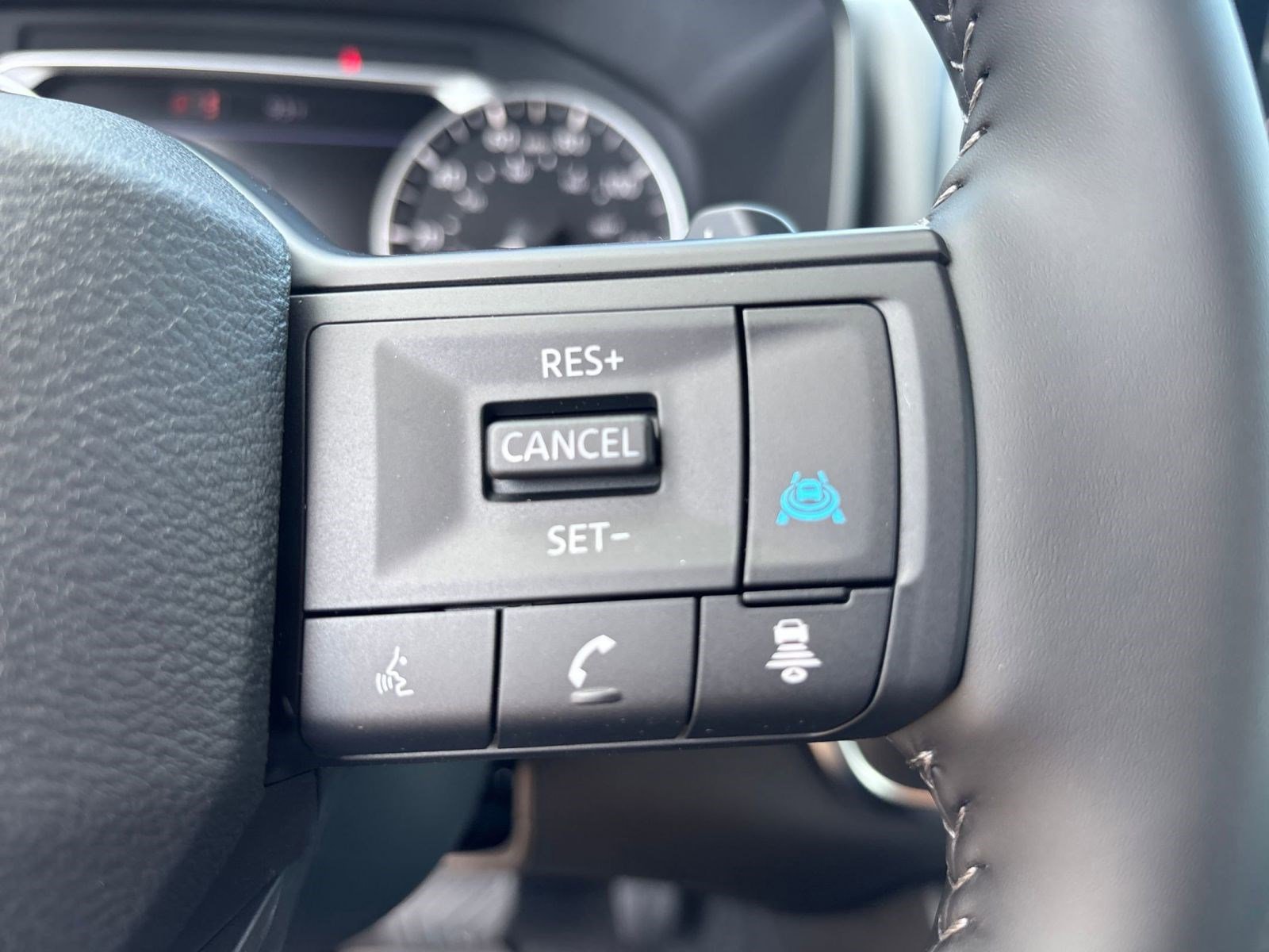 2026 Nissan Rogue SV - Photo 25
