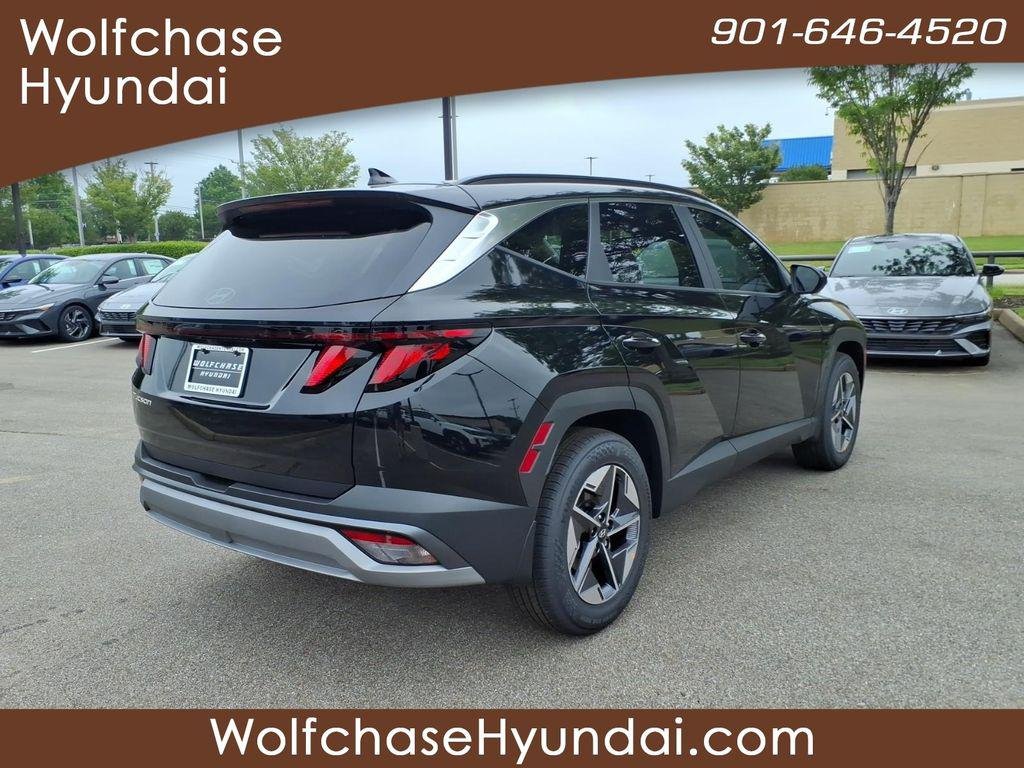 New 2026 Black Hyundai SEL FWD image 5