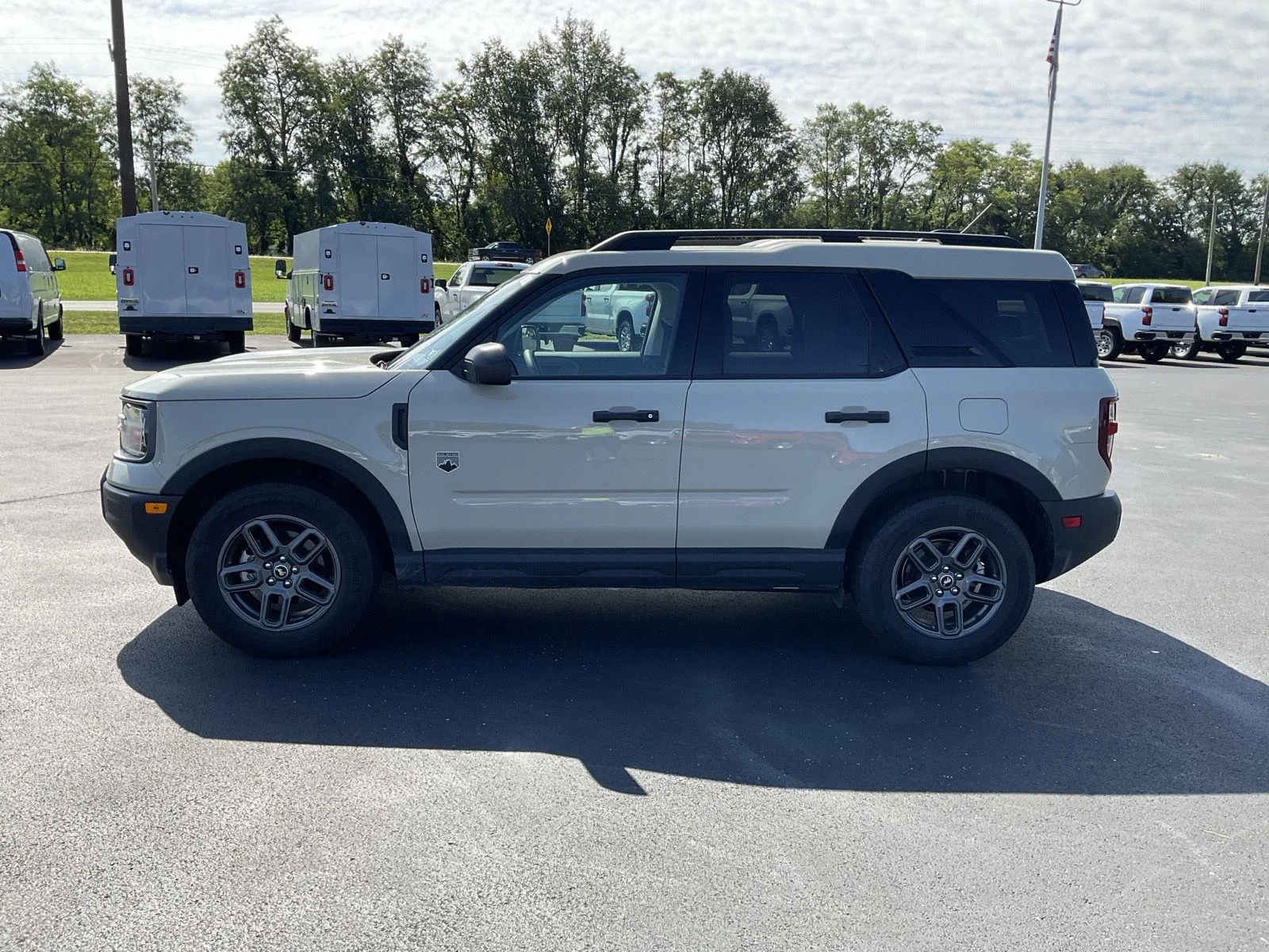 Used 2025 Tan Ford Big Bend image 4