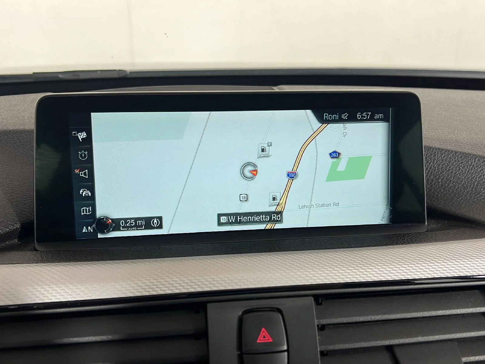 Used 2017  BMW 330i xDrive image 8