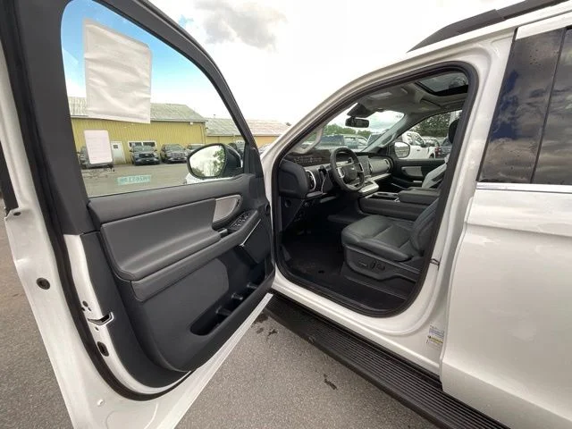 New 2026 Star White Metallic Tri-Coat Ford Active image 18