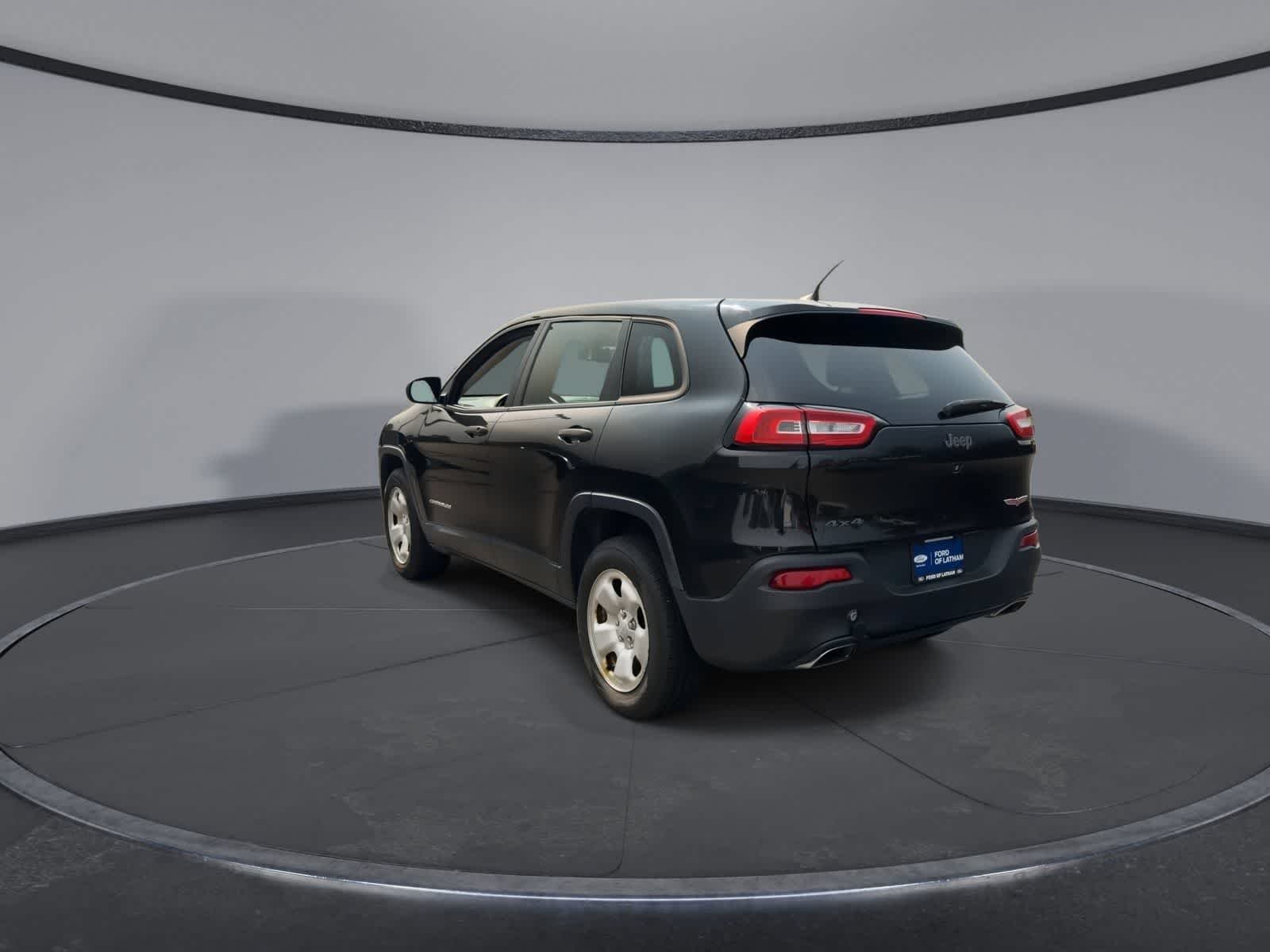Used 2016 Brilliant Black Crystal Pearlcoat Jeep Sport image 6