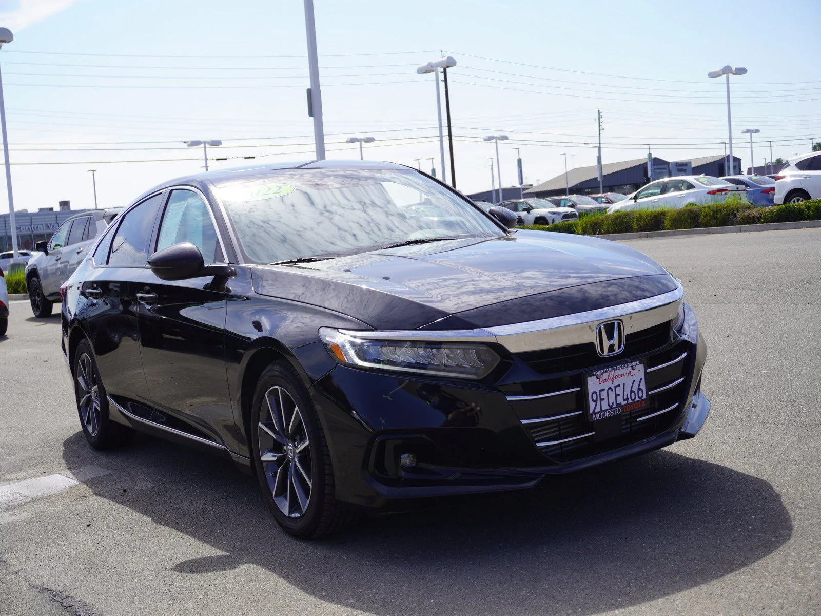 Used 2022 Crystal Black Pearl Honda EX-L image 1