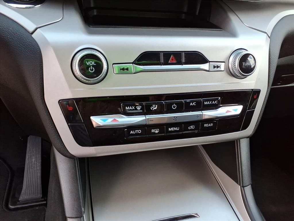 Used 2022 Silver Metallic Ford XLT image 20