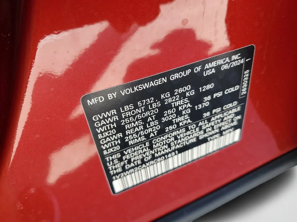 Used 2024 Red Volkswagen 2.0T SE w/Technology image 27