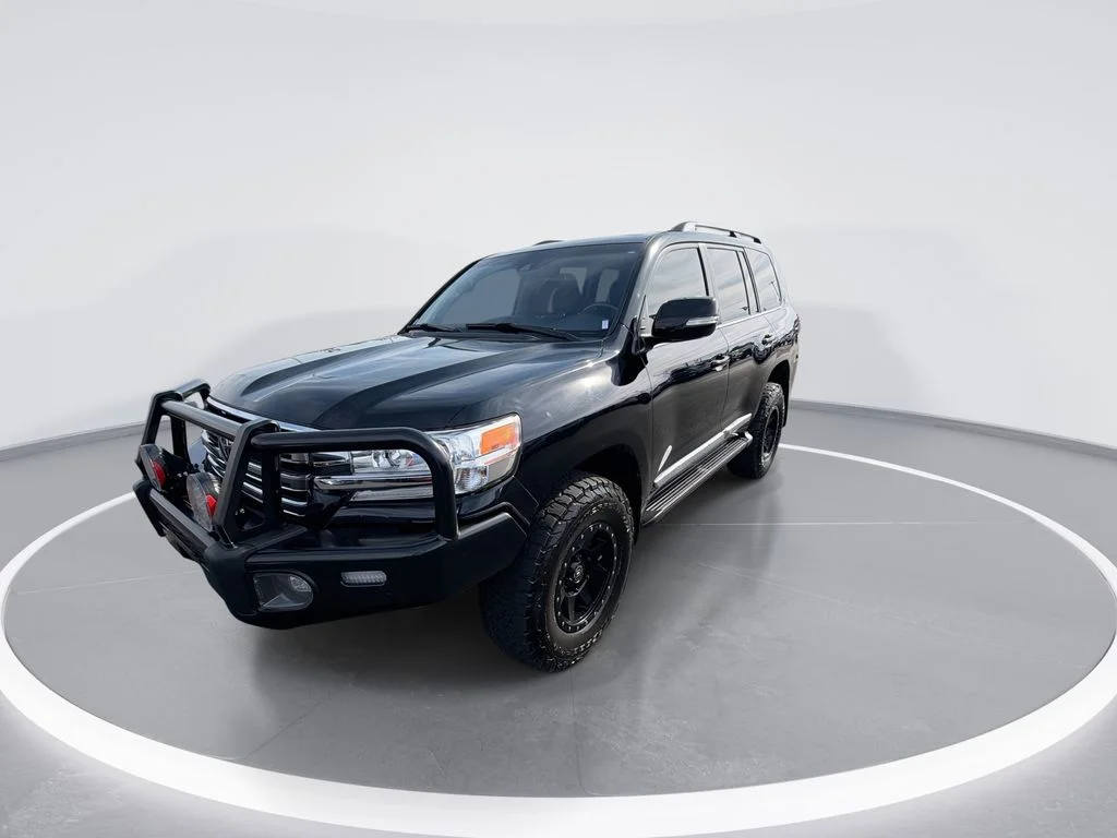 Used 2016 Black Toyota Base image 4