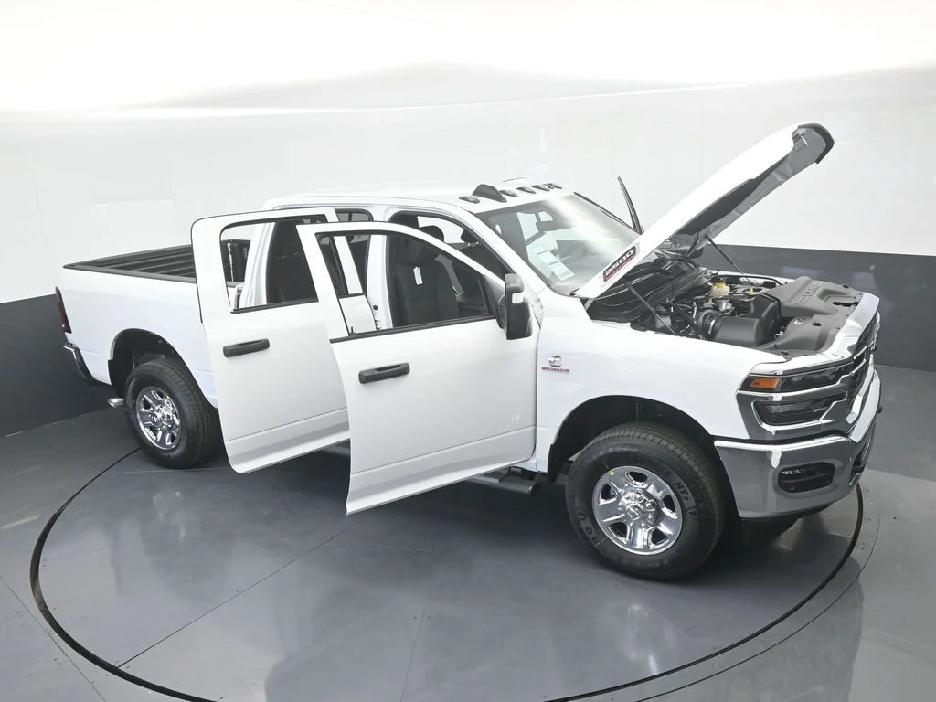New 2026 Bright White Clear-Coat Exterior Paint RAM Tradesman image 72