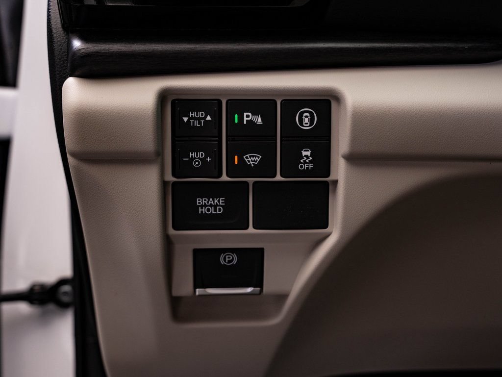 Used 2026 Platinum White Acura Advance Package image 41