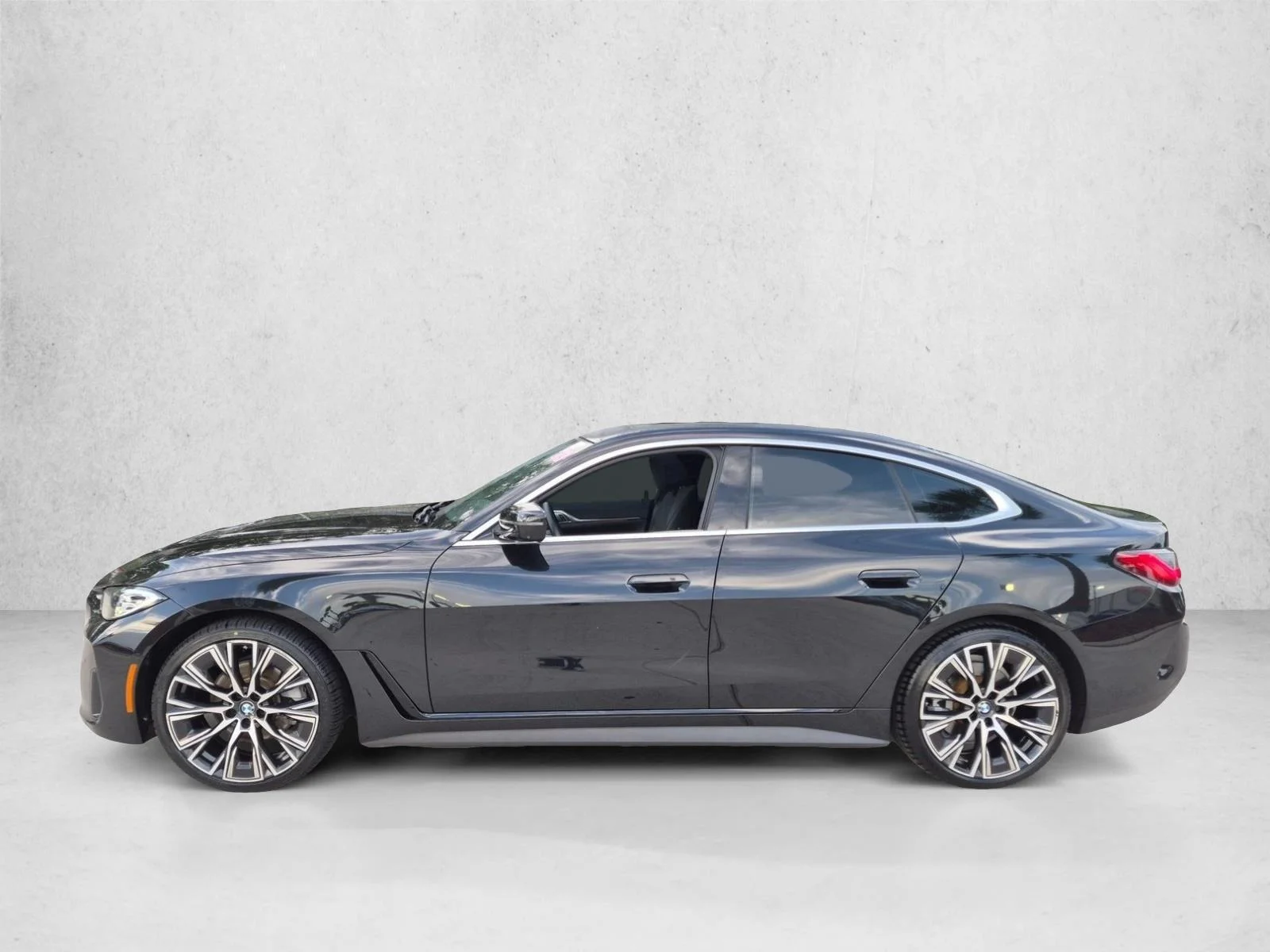 Used 2023 Black Sapphire Metallic BMW 430i image 8