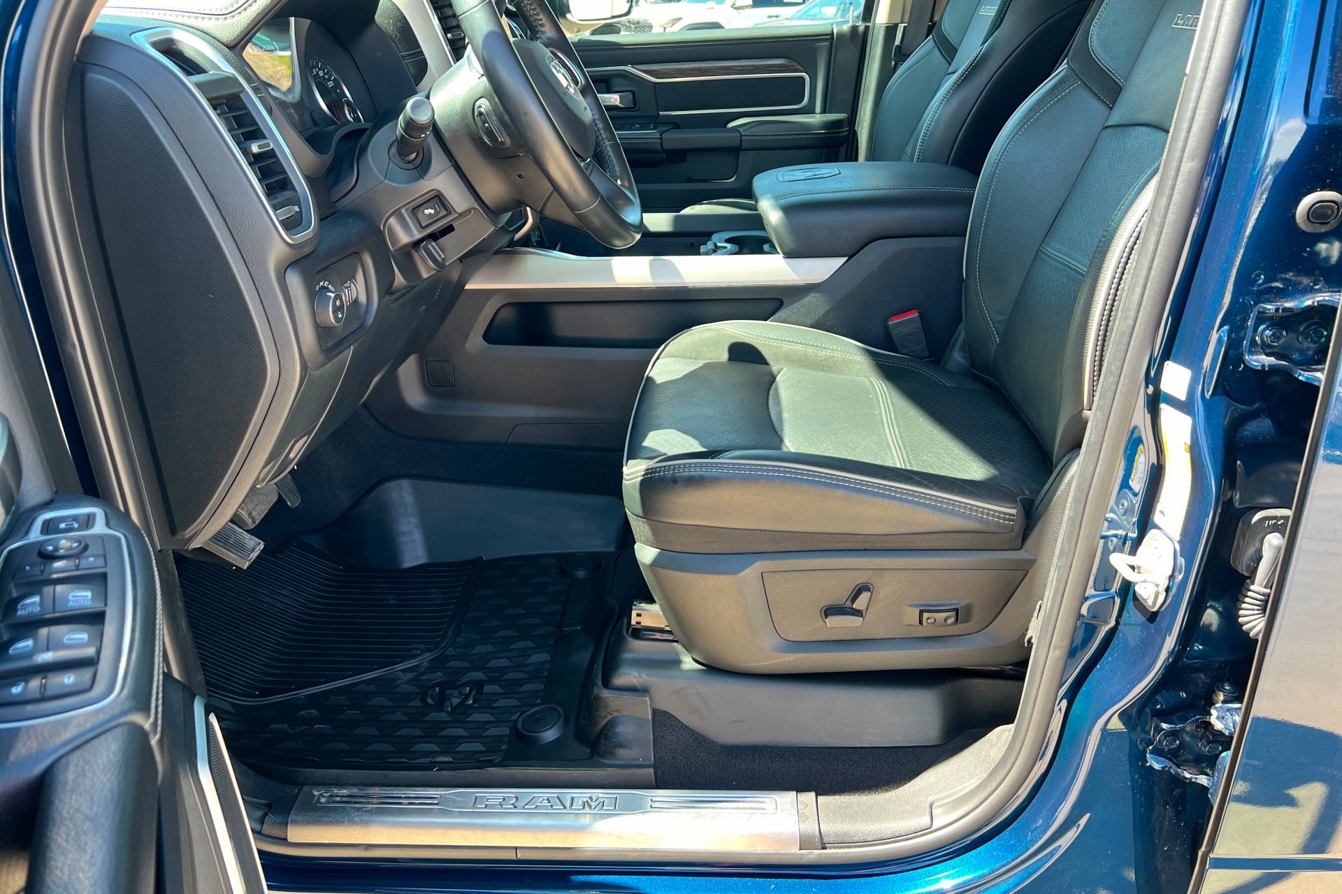 Certified Used 2021 Patriot Blue Pearlcoat Ram Laramie image 18