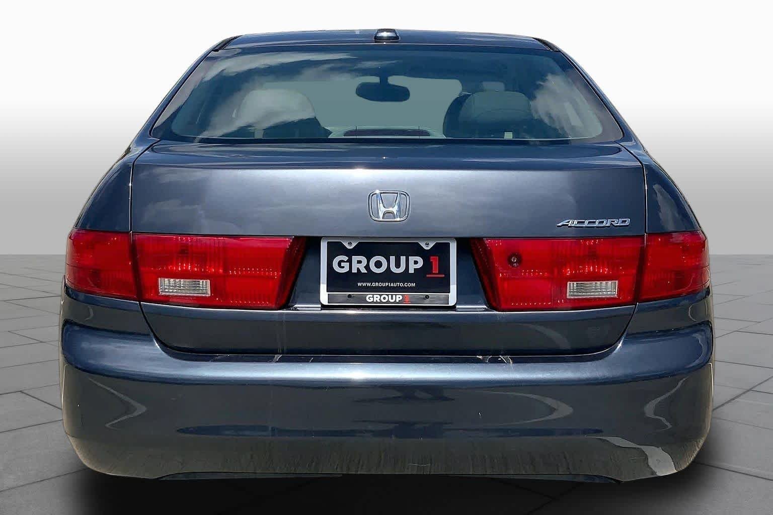 Used 2005 Graphite Pearl Honda EX-L image 4