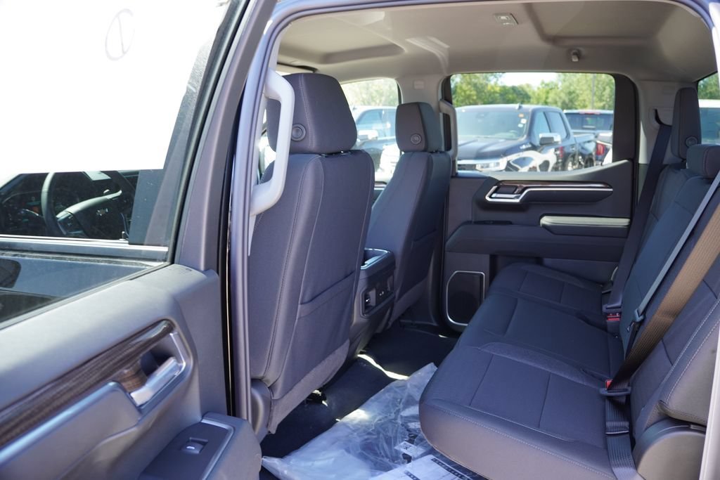 2026 Chevrolet Silverado 1500 LT - Photo 11