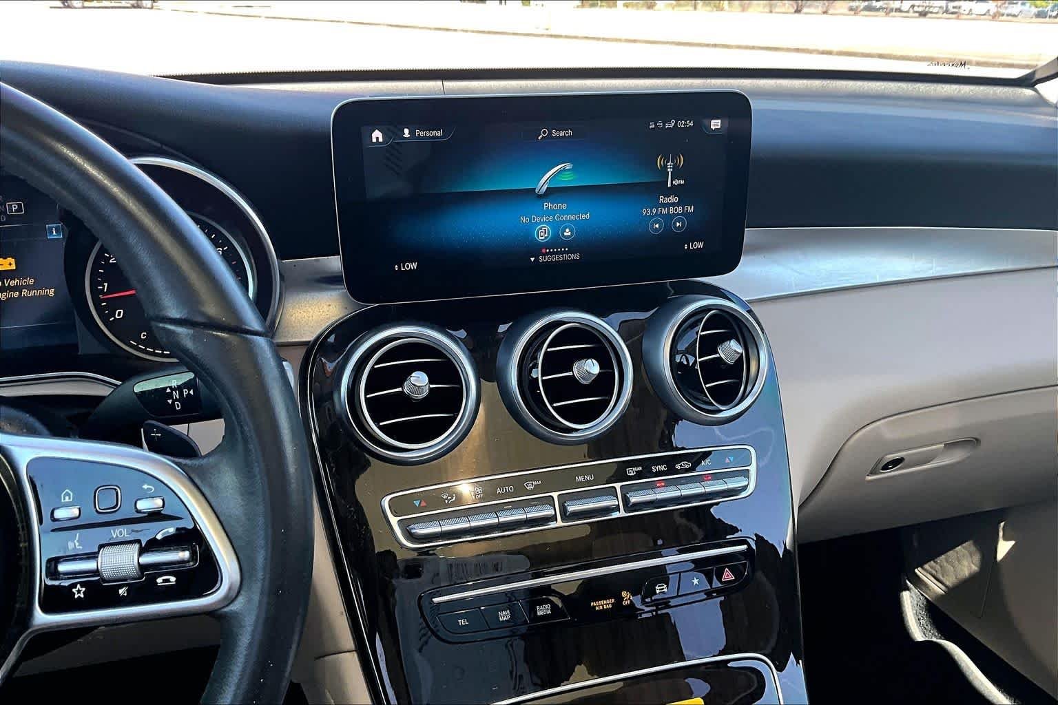 Used 2021 Polar White Mercedes-Benz GLC 300 image 7