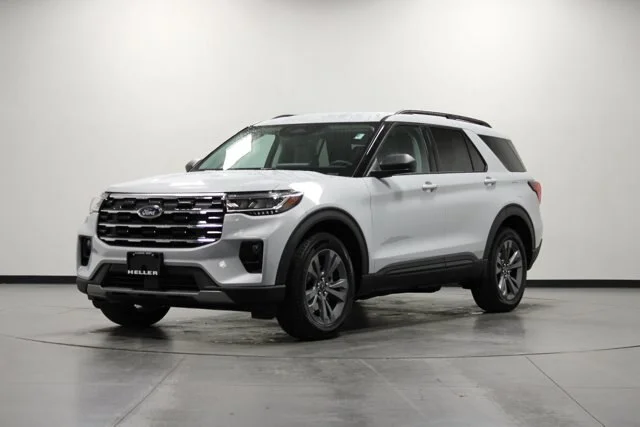 New 2026 Space White Metallic Ford Active image 32