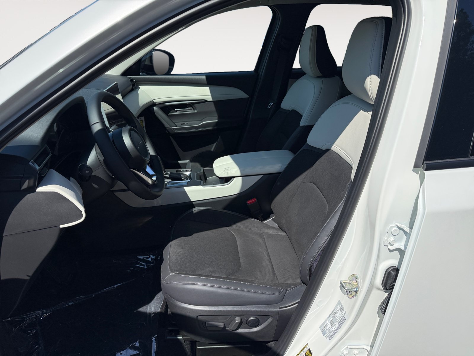 New 2026 Rhodium White Metallic Mazda 2.5 S Preferred image 10