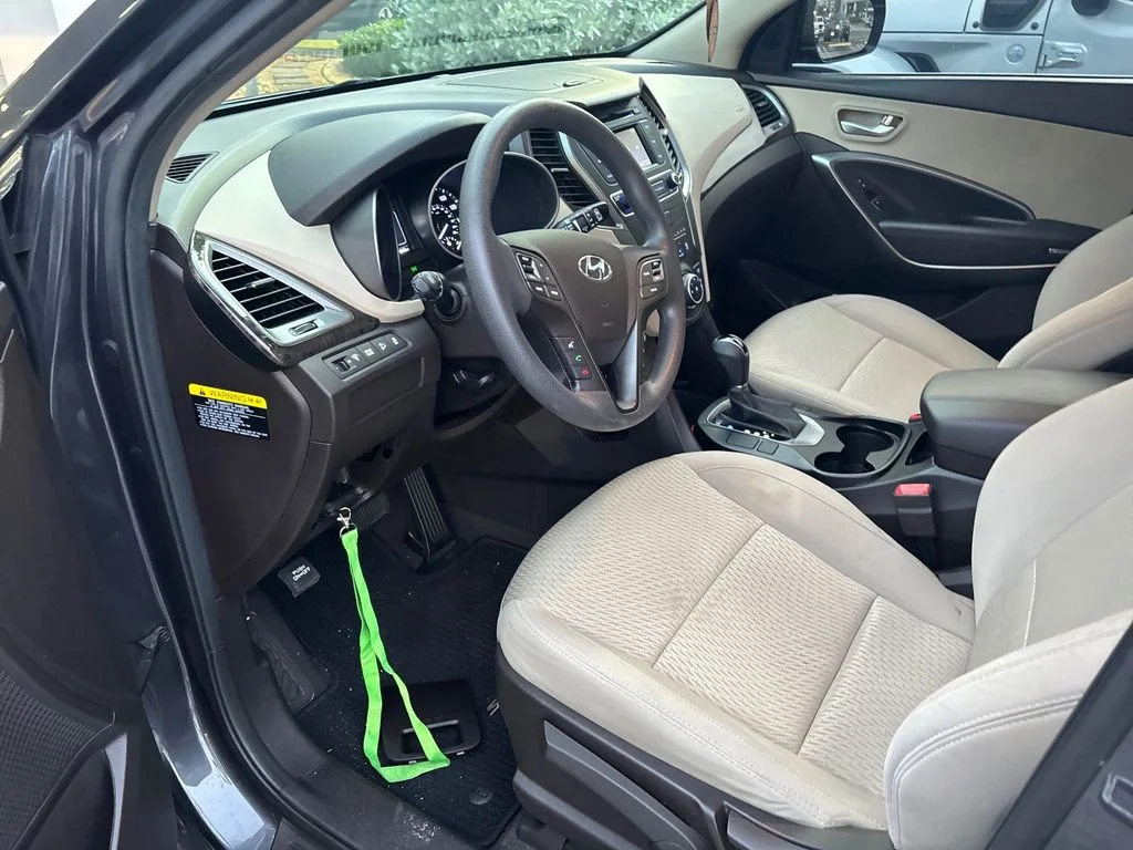 Used 2018 Gray Hyundai 2.4 Base image 5