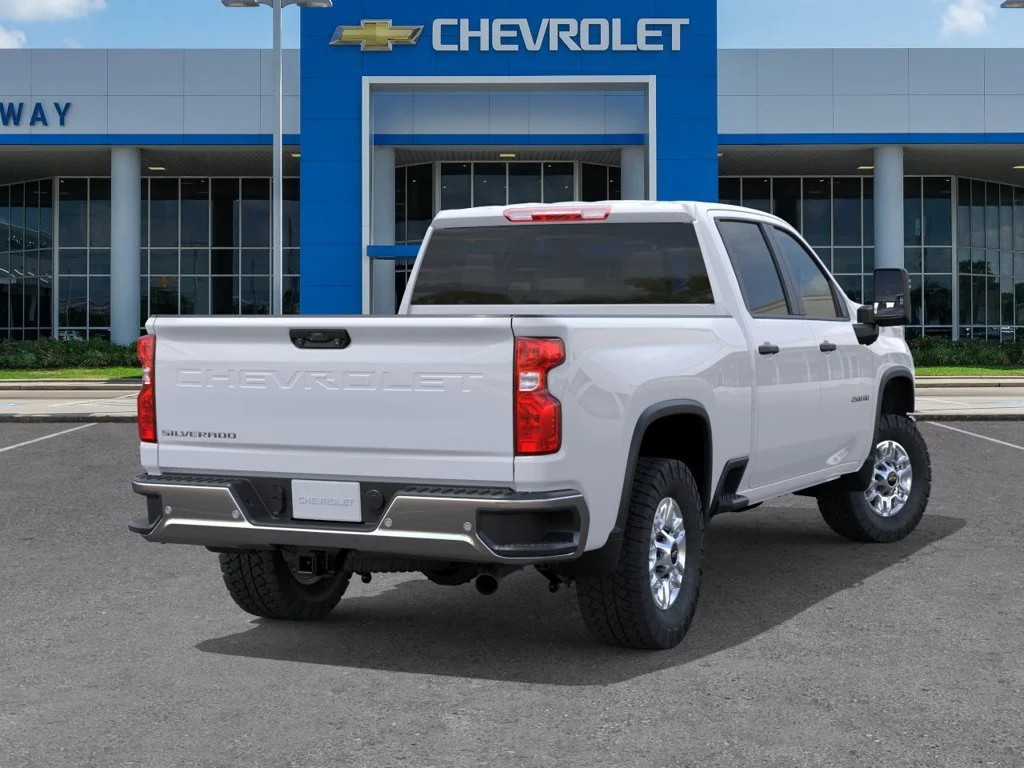 New 2026 Summit White Chevrolet WT image 4