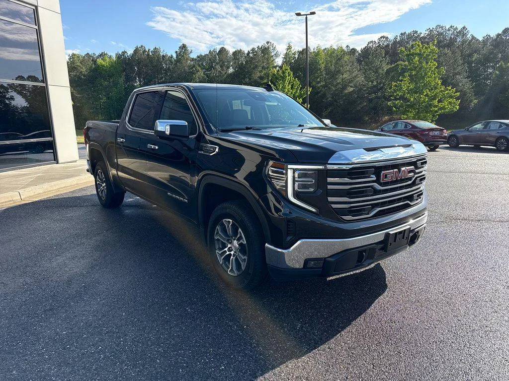Used 2025 Onyx Black GMC 