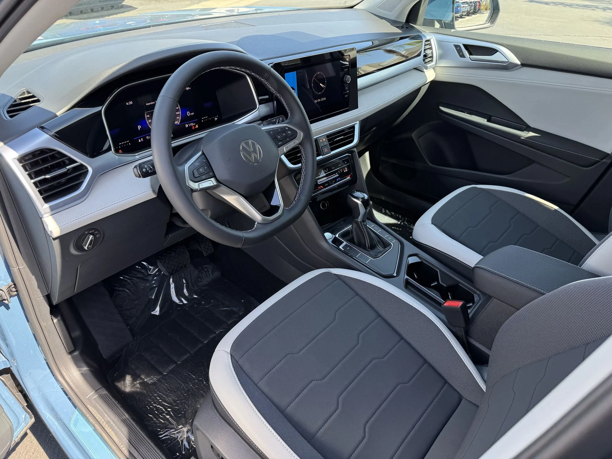 New 2026 Monterey Blue Pearl Volkswagen SE image 14