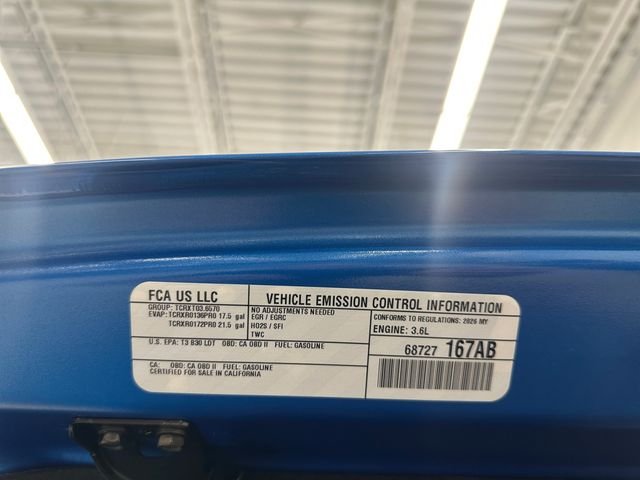 New 2026 Hydro Blue Pearl-Coat Exterior Paint Jeep Sport S image 18