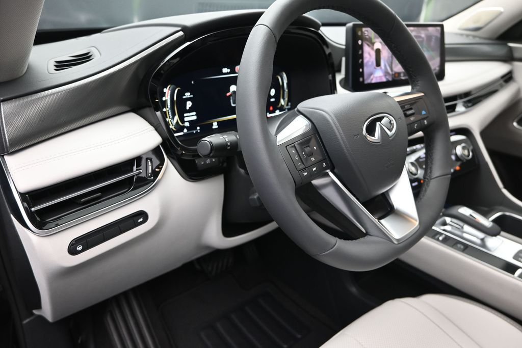 New 2027 MINERAL BLACK INFINITI Luxe FWD image 12