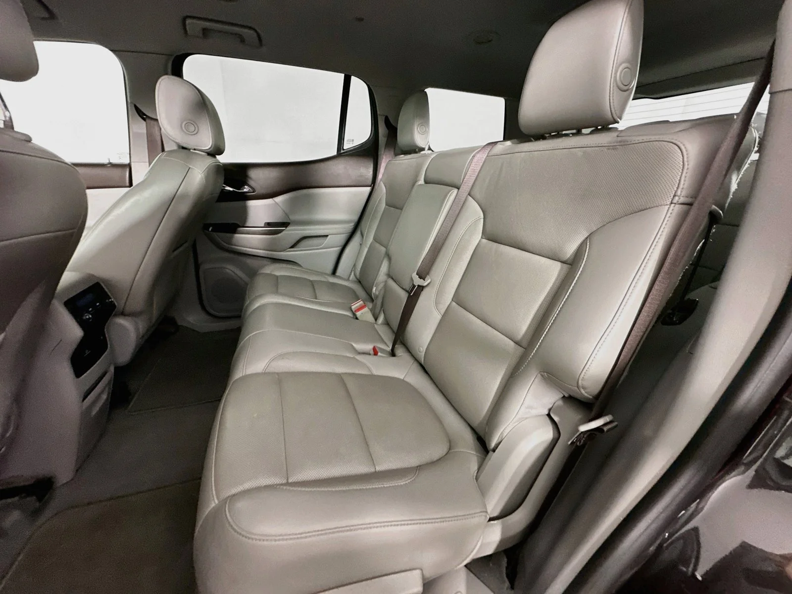 Used 2017 Iridium Metallic GMC SLT-1 image 26