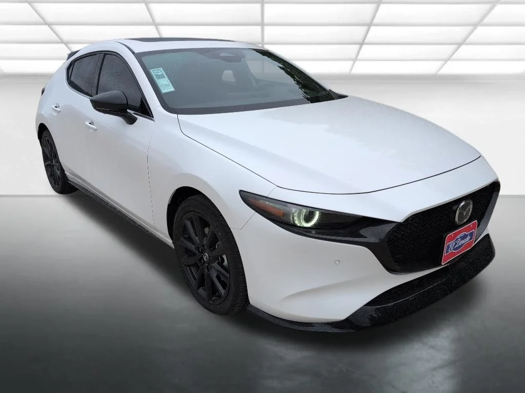 2026 Mazda CX-3 Premium Plus 2.5 AT 5-Door SKYACTIV AWD's photo