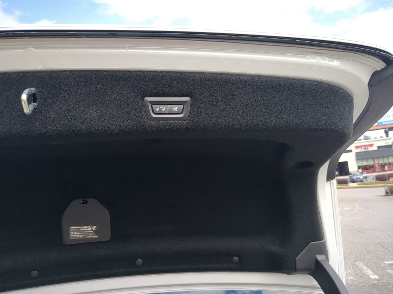 2025 BMW 7 Series 740i - Photo 33